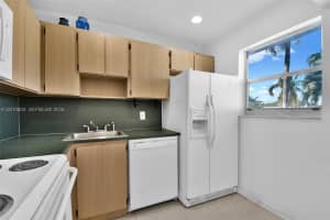 618 Euclid Ave APT 303, Miami Beach, FL 33139, - MLS#A12010804