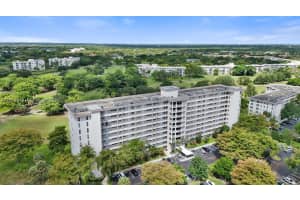 575 Oaks Ln 508, Pompano Beach