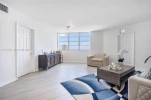 825 Brickell Bay Dr APT 2042, Miami, FL 33131, - MLS#A12010899