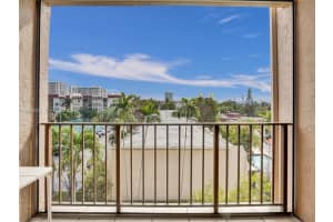 2001 Atlantic Shores Blvd APT 419, Hallandale Beach, FL 33009, - MLS#A12010932