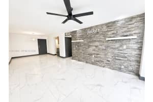 1825 W 44th Pl APT 501, Hialeah, FL 33012, - MLS#A12010942