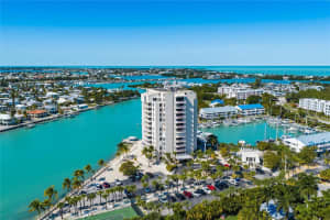 2000 Coco Plum Dr APT 601, Marathon, FL 33050, - MLS#A12010956