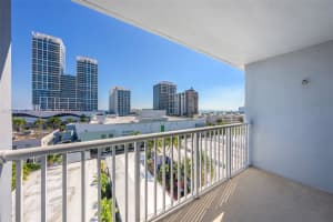 6855 Abbott Ave APT 801, Miami Beach, FL 33141, - MLS#A12011014