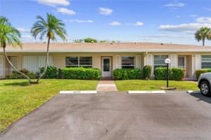 8887 Bella Vista Dr 8887, Boca Raton