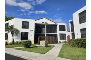 211 Lake Pointe Dr 108, Oakland Park