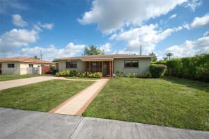 8415 SW 44th St, Miami, FL 33155, - MLS#A12011088