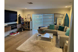 101 NE 8th Ave APT 3, Fort Lauderdale, FL 33301, - MLS#A12011125