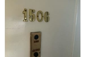 999 Brickell Bay Dr 1506, Miami