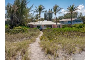 55 N Beach Rd, Hobe Sound, FL 33455, - MLS#A12011133