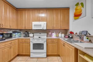 8031 W 36th Ave APT 1, Hialeah, FL 33018, - MLS#A12011138