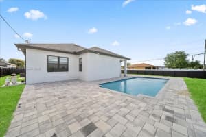 2220 NE 9th Pl, Cape Coral, FL 33909, - MLS#A12011159