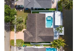 7410 Loch Ness Dr, Miami Lakes, FL 33014, - MLS#A12011197