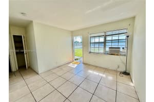 1041 NW 7th Ct #2, Hallandale Beach, FL 33009, - MLS#A12011241