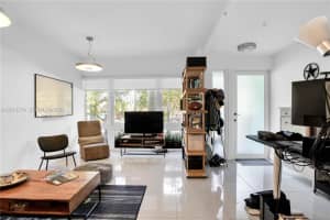 87 N Shore Dr, Miami Beach