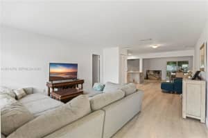 6880 Scott St, Hollywood, FL 33024, - MLS#A12011278