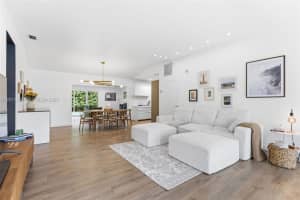 430 Nw 88th St, El Portal