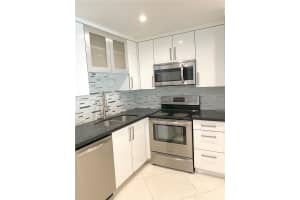 700 SE 2nd Ave APT 315, Deerfield Beach, FL 33441, - MLS#A12011329