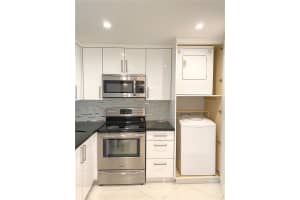 700 SE 2nd Ave APT 315, Deerfield Beach, FL 33441, - MLS#A12011329