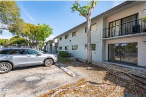 7095 NW 179th St APT 110, Hialeah, FL 33015, - MLS#A12011337