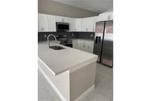 366 E Riverbend Dr, Sunrise, FL 33326, - MLS#A12011380