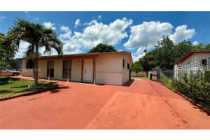 9625 SW 164th St, Miami, FL 33157, - MLS#A12011384