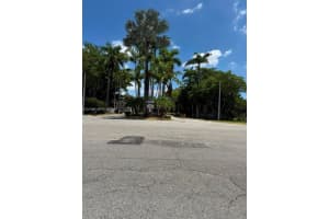 9432 Sw 140th Ct 9432, Miami