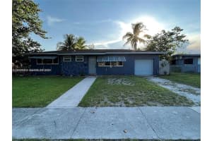 19810 N Miami Ave, Miami Gardens