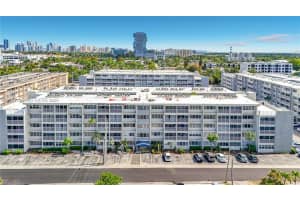 330 SE 2nd St APT 305E, Hallandale Beach, FL 33009, - MLS#A12011395