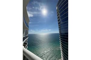 15811 Collins Ave APT 4207, Sunny Isles Beach, FL 33160, - MLS#A12011427