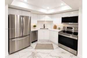 3000 E Sunrise Blvd APT 3G, Fort Lauderdale, FL 33304, - MLS#A12011436