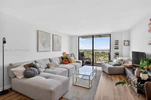 2350 NE 135th St APT 901, North Miami, FL 33181, - MLS#A12011439