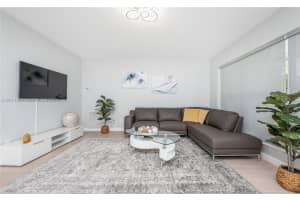 810 S Rainbow Dr #0, Hollywood, FL 33021, - MLS#A12011482