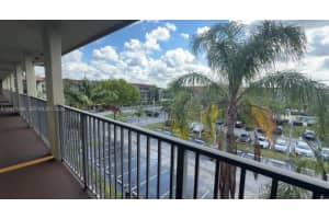 1400 Sw 131st Way 407q, Pembroke Pines
