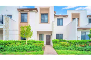 21443 Ne 2nd Path 21443, Miami