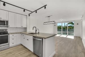 1401 Bay Rd APT 407, Miami Beach, FL 33139, - MLS#A12011557