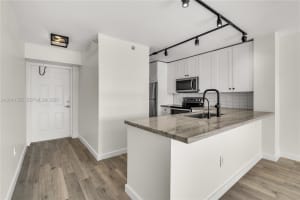 1401 Bay Rd APT 407, Miami Beach, FL 33139, - MLS#A12011557