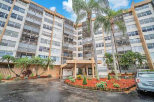 1200 Saint Charles Pl 415, Pembroke Pines