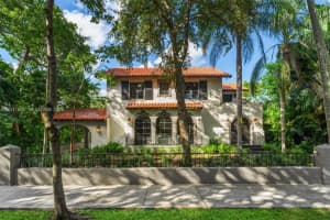 547 Ne 57th St, Miami