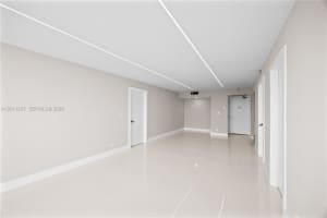 20379 W Country Club Dr APT 1938, Aventura, FL 33180, - MLS#A12011637