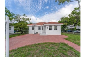 520 NW 32nd Pl #520, Miami, FL 33125, - MLS#A12011660