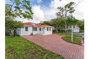 520 NW 32nd Pl #520, Miami, FL 33125, - MLS#A12011660
