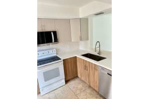 2355 SW 15th St APT 73, Deerfield Beach, FL 33442, - MLS#A12011676