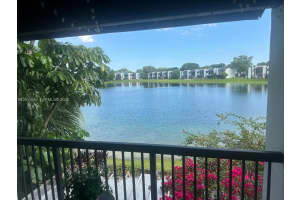 551 Nw 107th Ave 202, Miami