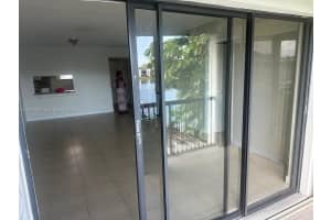 551 NW 107th Ave APT 202, Miami, FL 33172, - MLS#A12011680