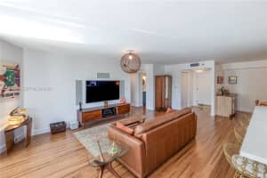 4000 Towerside Terrace APT 308, Miami, FL 33138, - MLS#A12011683