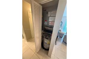 700 NE 14th Ave APT 409, Hallandale Beach, FL 33009, - MLS#A12011689