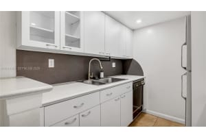 7200 Fairway Dr APT H12, Miami Lakes, FL 33014, - MLS#A12011725