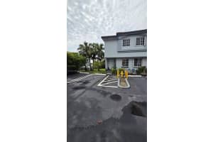 8300 NW 10th St, Miami, FL 33126, - MLS#A12011732