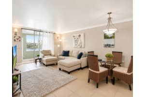 2900 Sunrise Lakes Dr W APT 101, Sunrise, FL 33322, - MLS#A12011738