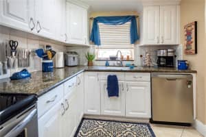 9491 Evergreen Pl APT 302, Davie, FL 33324, - MLS#A12011749